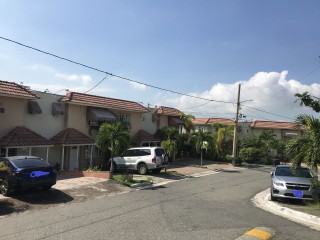 Townhouse For Rent in Mona, Kingston / St. Andrew Jamaica | [2]