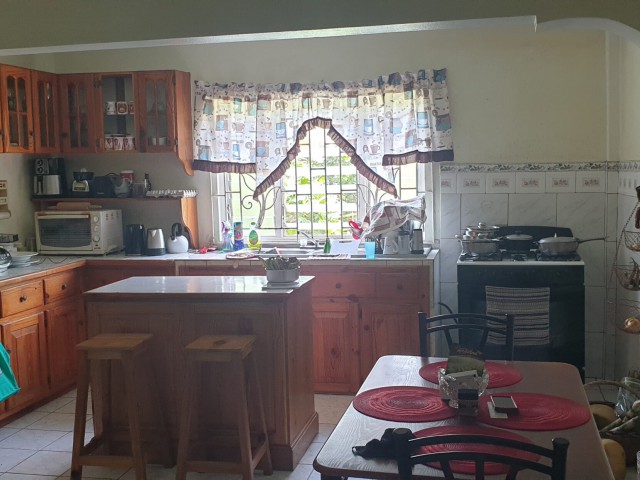 Apartment For Sale in KINGSTON 6, Kingston / St. Andrew Jamaica | [2]
