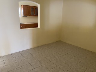 Flat For Rent in Hellshire Heights, St. Catherine Jamaica | [8]