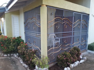 House For Sale in Old Harbour, St. Catherine Jamaica | [2]