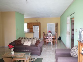 3 bed House For Sale in Santa Cruz, St. Elizabeth, Jamaica