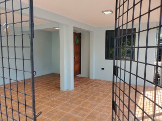 4 bed House For Sale in Off Annette Crescent, Kingston / St. Andrew, Jamaica