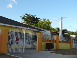 House For Rent in Pembroke Hall, Kingston / St. Andrew Jamaica | [11]