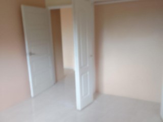 House For Rent in Sterling Castle, Kingston / St. Andrew Jamaica | [4]
