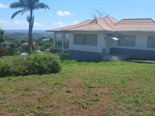5 bed House For Sale – Balvenie Heights, Manchester, Jamaica