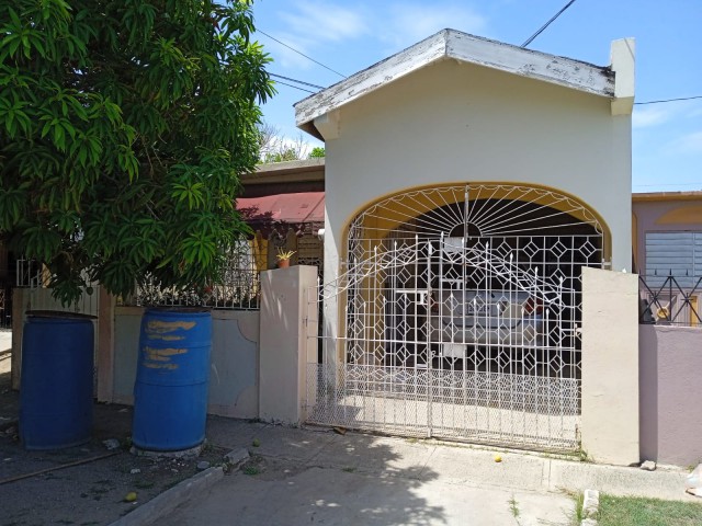 4 bed House For Sale - Greater Portmore, St. Catherine, Jamaica