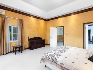 3 bed Apartment For Sale in Red Hills, Kingston / St. Andrew, Jamaica