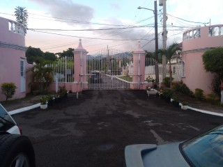 Townhouse For Rent in Charlton, Kingston / St. Andrew Jamaica | [8]