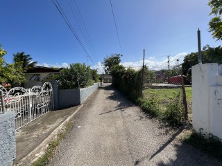 House For Sale in Runaway Bay, St. Ann Jamaica | [11]