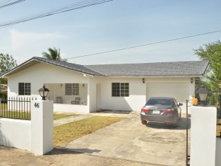 House For Sale in Trevmar Park, St. Elizabeth Jamaica | [9]