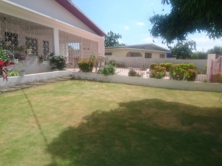 House For Sale in Ziadie Gardens, Kingston / St. Andrew Jamaica | [2]