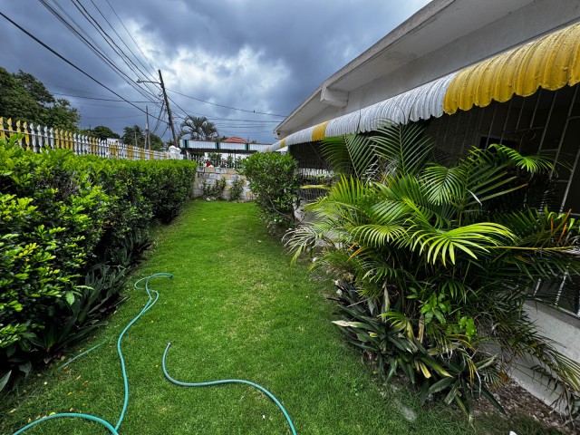 House For Sale in Ensom City, St. Catherine Jamaica | [3]