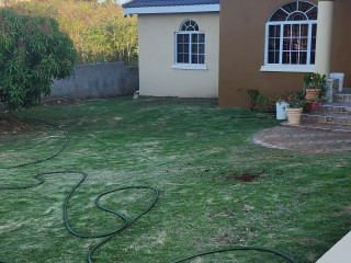 House For Sale in St Jago Heights, St. Catherine Jamaica | [8]