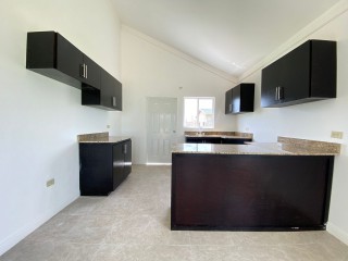 House For Sale in INNSWOOD, St. Catherine Jamaica | [2]