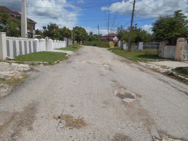 House For Sale in Leiba Gardens, St. Catherine Jamaica | [4]
