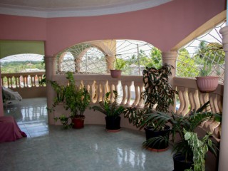 10 bed House For Sale in Green Acres, St. Catherine, Jamaica