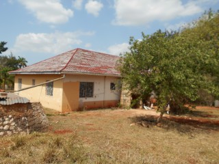 House For Sale in Downs Watson Hill, Manchester Jamaica | [5]