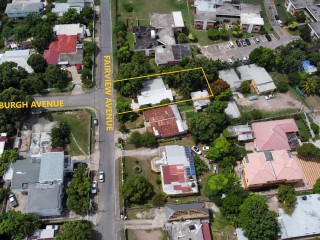 4 bed House For Sale in Fairview Avenue, Kingston / St. Andrew, Jamaica