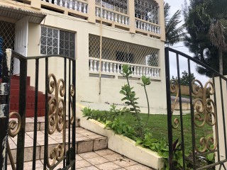 7 bed House For Sale in Mandeville, Manchester, Jamaica