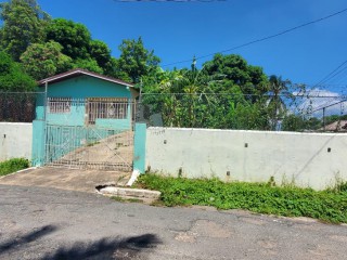 House For Sale in Red Church Street Spanish Town, St. Catherine Jamaica | [1]