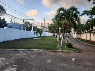 Studio Apartment For Sale in Kingston 8, Kingston / St. Andrew, Jamaica