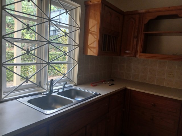 House For Rent in Manor Park Area, Kingston / St. Andrew Jamaica | [10]