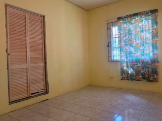 3 bed House For Sale in 8 Atkinson Drive May Pen, Clarendon, Jamaica