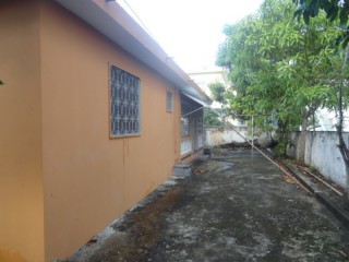 House For Sale in WESTGATE HILLS, St. James Jamaica | [4]
