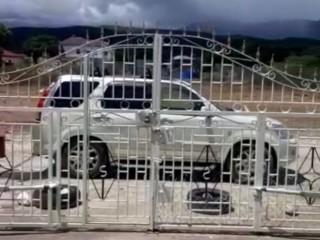 4 bed House For Sale in Yallahs, St. Thomas, Jamaica