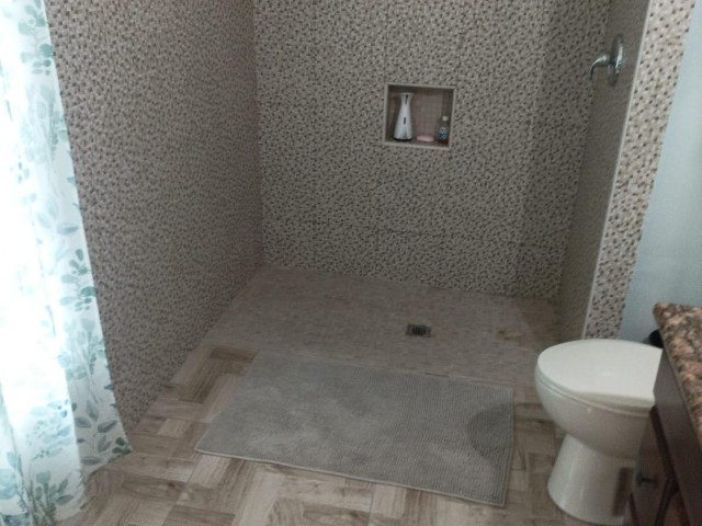 House For Sale in SMOKEY VALE KINGSTON 19, Kingston / St. Andrew Jamaica | [8]