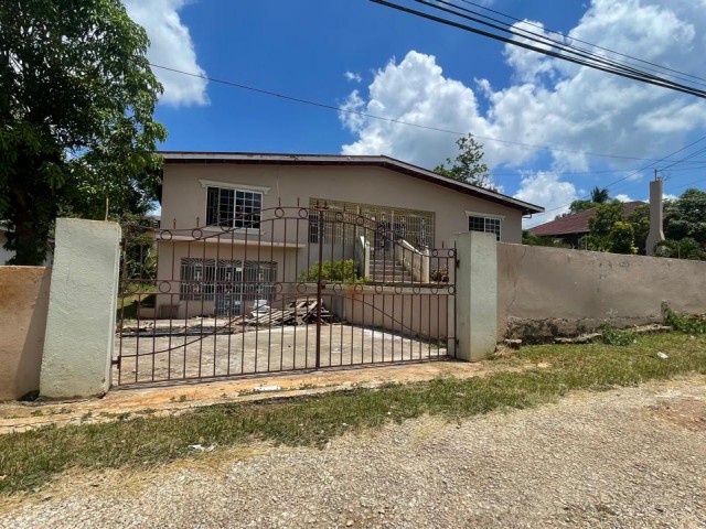 7 bed House For Sale - THE VILLA MANDEVILLE, Manchester, Jamaica