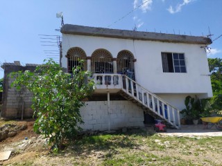 2 bed House For Sale in May Pen, Clarendon, Jamaica