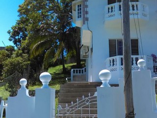 House For Sale in Exchange on Border of St Mary and St Ann, St. Ann Jamaica | [1]