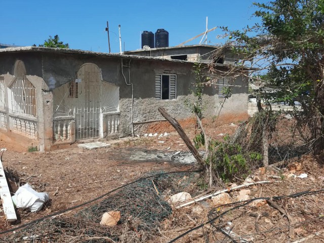 House For Sale in Barrett Hall on the North Coast approximately 450 meters from the Iberostar Star Hote, St. James Jamaica | [2]