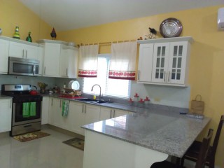 House For Rent in Spanish Town, Kingston / St. Andrew Jamaica | [11]