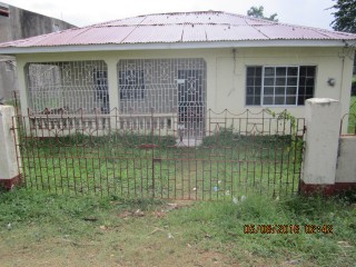 House For Sale in Toll Gate, Clarendon Jamaica | [11]