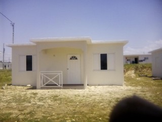 2 bed House For Rent in Longville Park, Clarendon, Jamaica