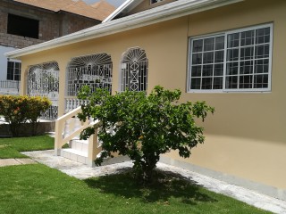 House For Sale in Draxhall, St. Ann Jamaica | [6]