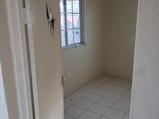House For Rent in Fairview Park, St. Catherine Jamaica | [1]