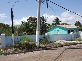 House For Sale in Blackwood Gardens, St. Catherine Jamaica | [7]