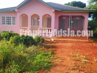 3 bed House For Sale - COMMA PEN, St. Elizabeth, Jamaica