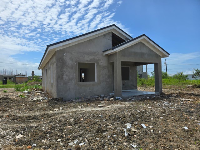 2 bed House For Sale - Innswood, St. Catherine, Jamaica