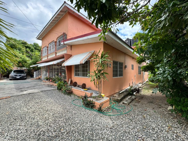 House For Sale in Havendale, Kingston / St. Andrew Jamaica | [10]