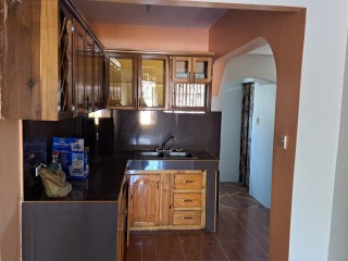 4 bed House For Sale in Passage Fort Portmore, St. Catherine, Jamaica