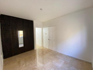 Apartment For Sale in New Kingston, Kingston / St. Andrew Jamaica | [2]