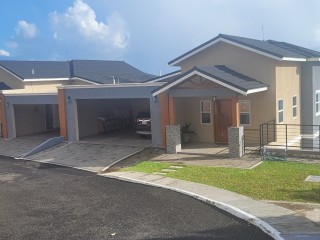 Townhouse For Rent in Smokey Vale, Kingston / St. Andrew Jamaica | [12]