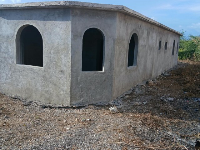 House For Sale in Rocky point, Clarendon Jamaica | [4]