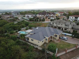 House For Sale in St Jago Heights, St. Catherine Jamaica | [12]