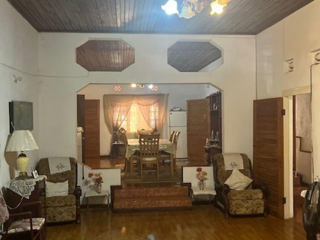 House For Sale in EWARTON, St. Catherine Jamaica | [4]