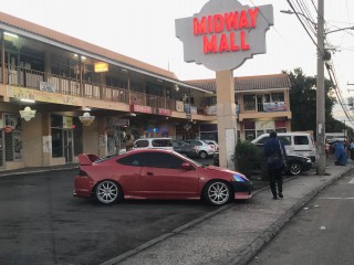Commercial building For Sale in Midway Mall Mannings Hill Road, Kingston / St. Andrew Jamaica | [1]